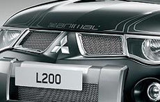 Mitsubishi L200 (S4) Double Cab Sports Grille, Upper
