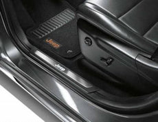 Jeep Grand Cherokee (WK2) Kick Plate Protectors, Illuminated