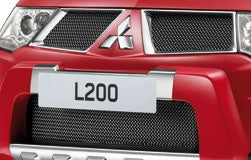 Mitsubishi L200 (S4) Upper Sports Grille, Chrome 2010-2014