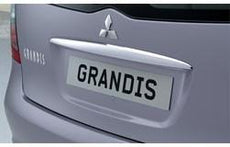 Mitsubishi Grandis Rear Grip Garnish, Chrome