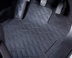 Suzuki SX4 S-Cross Rubber Mat Set RHD