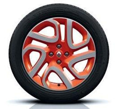 Renault Captur 17" Alloy Wheel, Orange Diamond-Effect