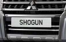Mitsubishi Shogun Front Bumper Garnish, Chrome 2015-2018