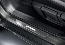 Nissan X-Trail (T32C) Aluminium Entry Guards, Illuminated