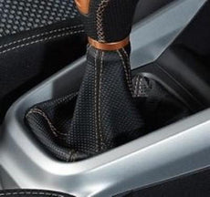 Suzuki Vitara Leather Boot, Black/Orange 6MT